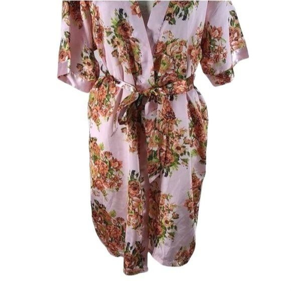 Inner Most‎ Pink Floral Satin Kimono Duster robe - Picture 5 of 7